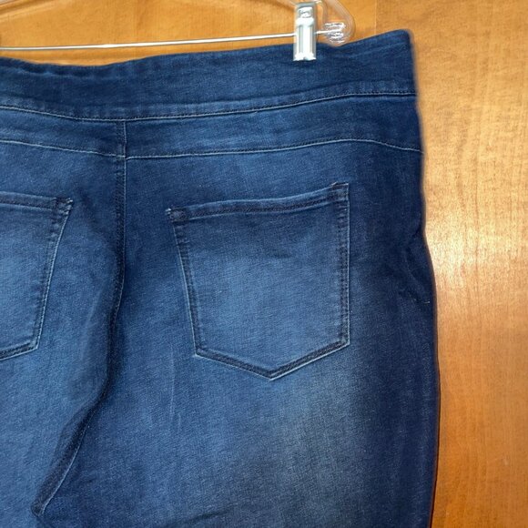 Dark Wash Denim Pull-On Womens Jeggings Back Pockets & Side Slit Hem Size 24W - Picture 5 of 7